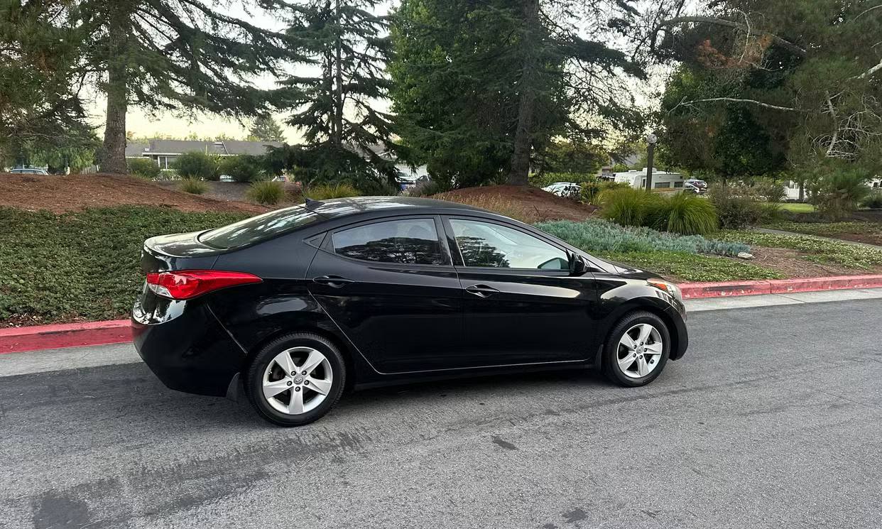Hyundai Elantra 2013 rental car photo Santa Cruz CA